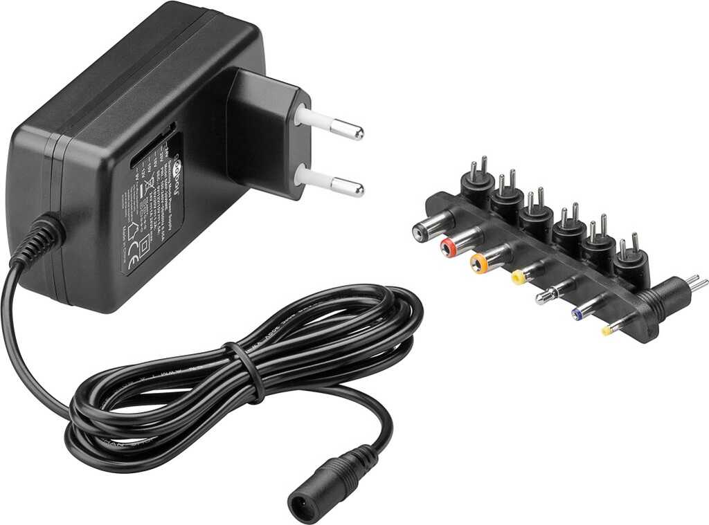 goobay 9-24 V Universal-Netzteil 1,5A inkl. 8 DC-Adaptern 